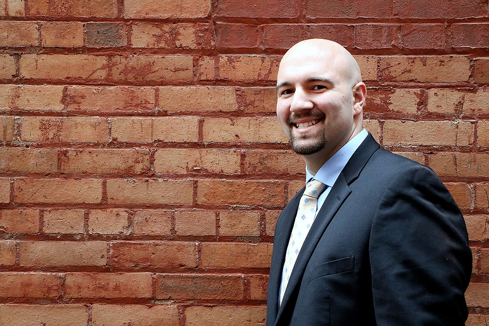 Ianni headhot.jpg